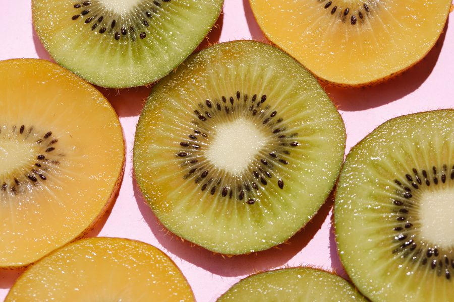 Top Kiwi Health Benefits and Nutrition Facts